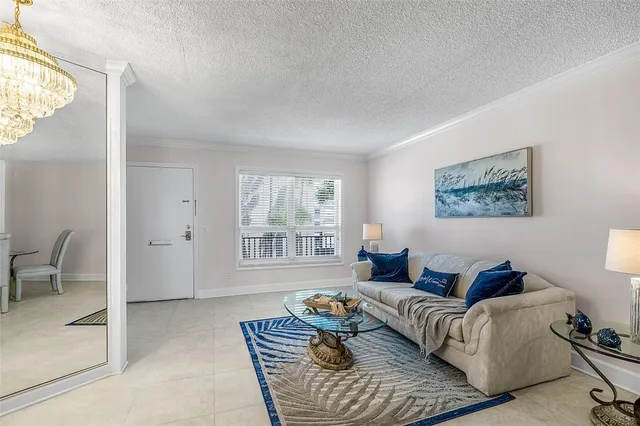 $399,000 | 1536 Ocean Drive, Unit 202B, Vero Beach, FL 32963