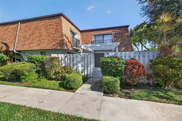 $2,600 | 3132 Southwest 20th Terrace, Unit 12C, Delray Beach, FL 33445