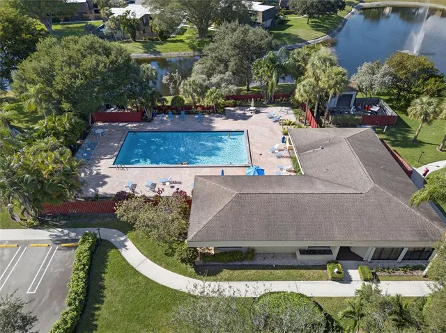 $2,600 | 3132 Southwest 20th Terrace, Unit 12C, Delray Beach, FL 33445