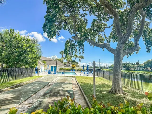 $2,600 | 3132 Southwest 20th Terrace, Unit 12C, Delray Beach, FL 33445