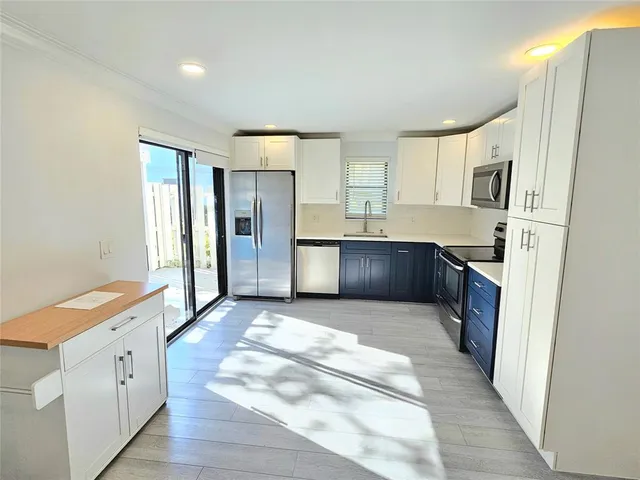 $2,600 | 3132 Southwest 20th Terrace, Unit 12C, Delray Beach, FL 33445