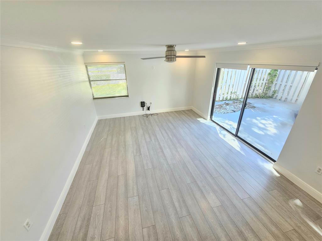 3132 Southwest 20th Terrace, Unit 12C Delray Beach, FL 33445 - Photo 8 of 30