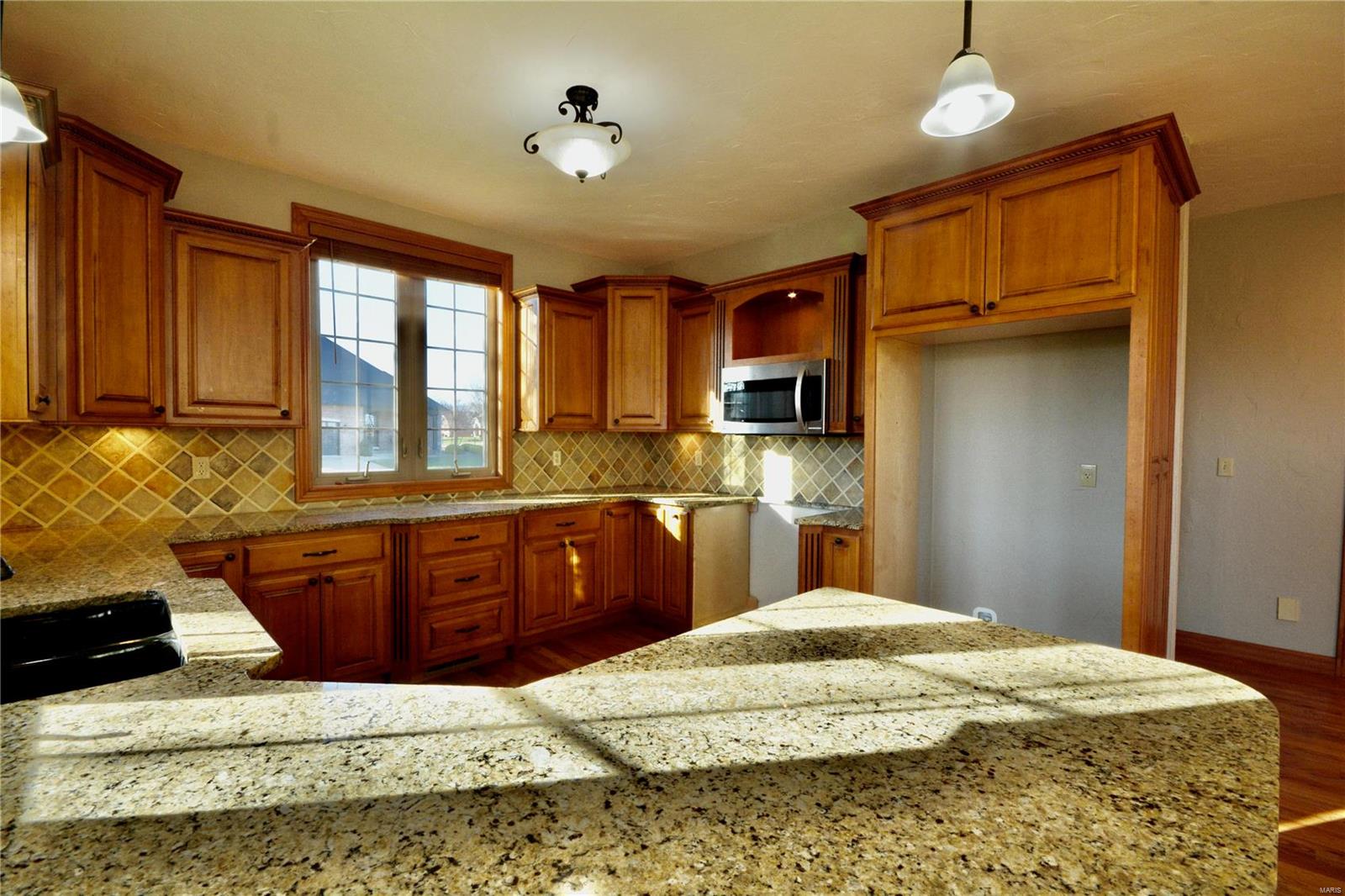 513 Torchlight Lane Lebanon, IL 62254 - Photo 23 of 63