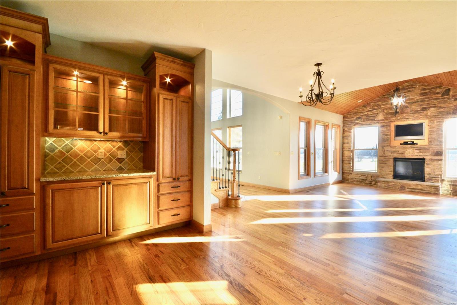 513 Torchlight Lane Lebanon, IL 62254 - Photo 25 of 63