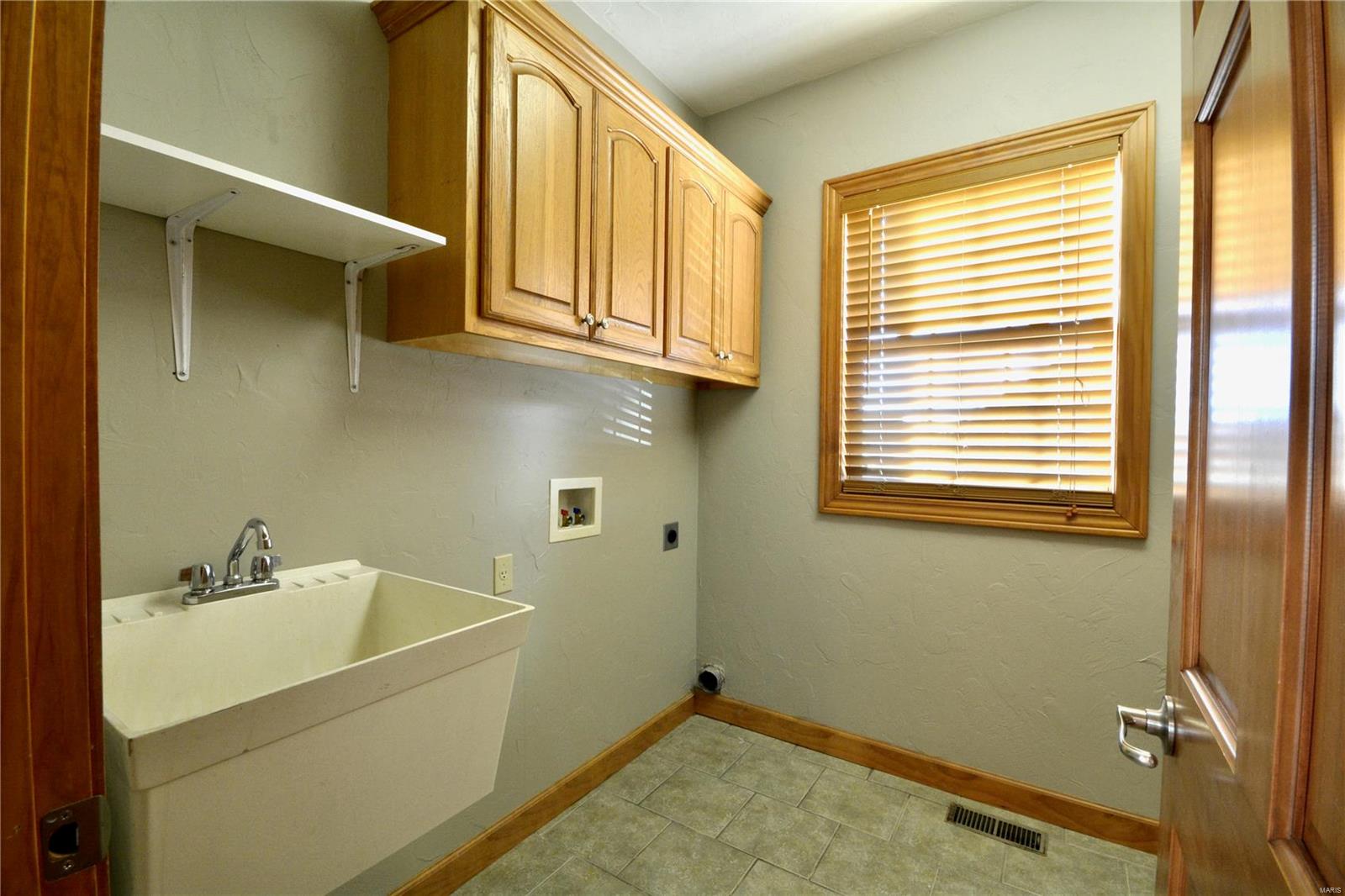 513 Torchlight Lane Lebanon, IL 62254 - Photo 29 of 63