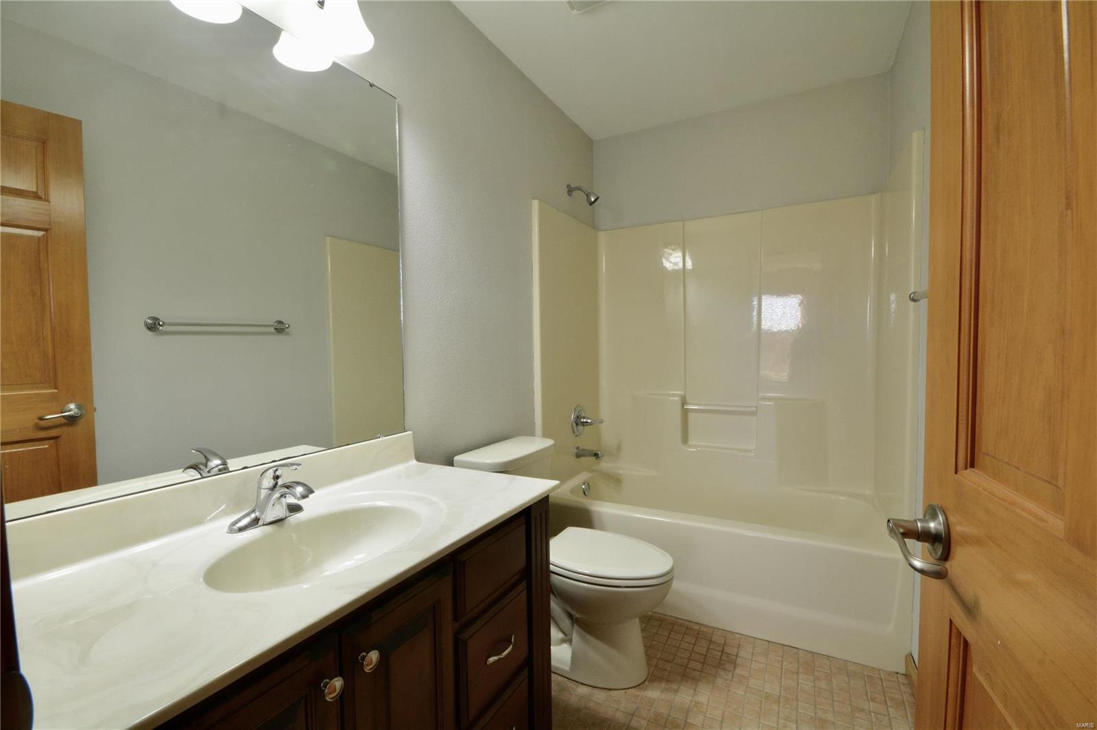 513 Torchlight Lane Lebanon, IL 62254 - Photo 45 of 63