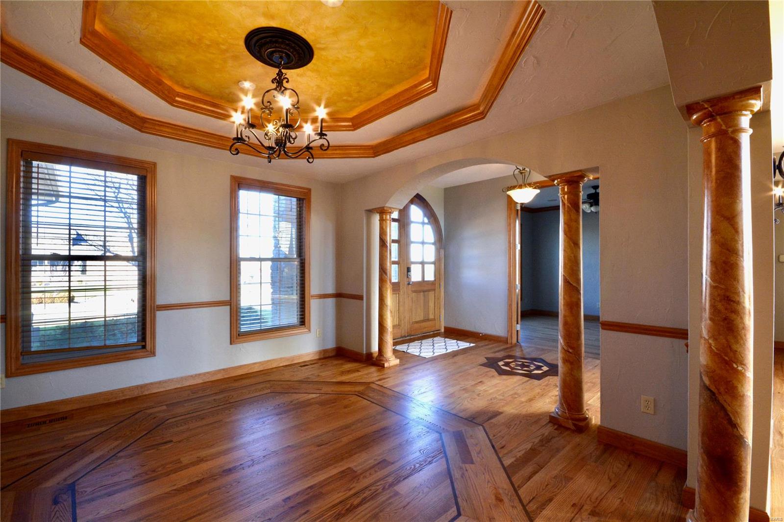 513 Torchlight Lane Lebanon, IL 62254 - Photo 5 of 63