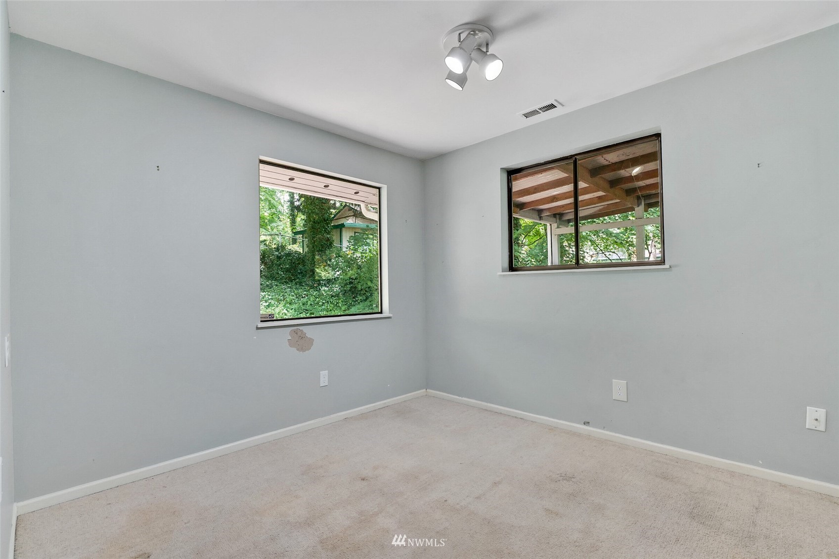 22914 2nd Avenue Southeast Bothell, WA 98021 - Photo 10 of 20 an empty room with windows