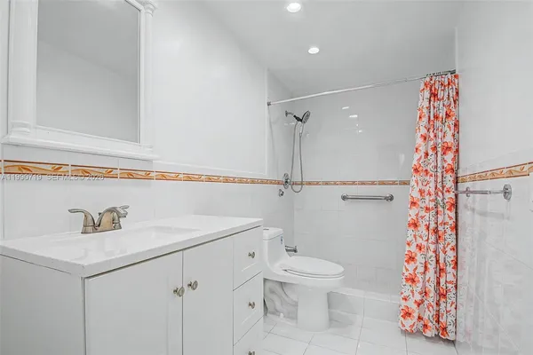 $2,200 | 2950 Southwest 3rd Avenue, Unit 3B, Miami, FL 33129