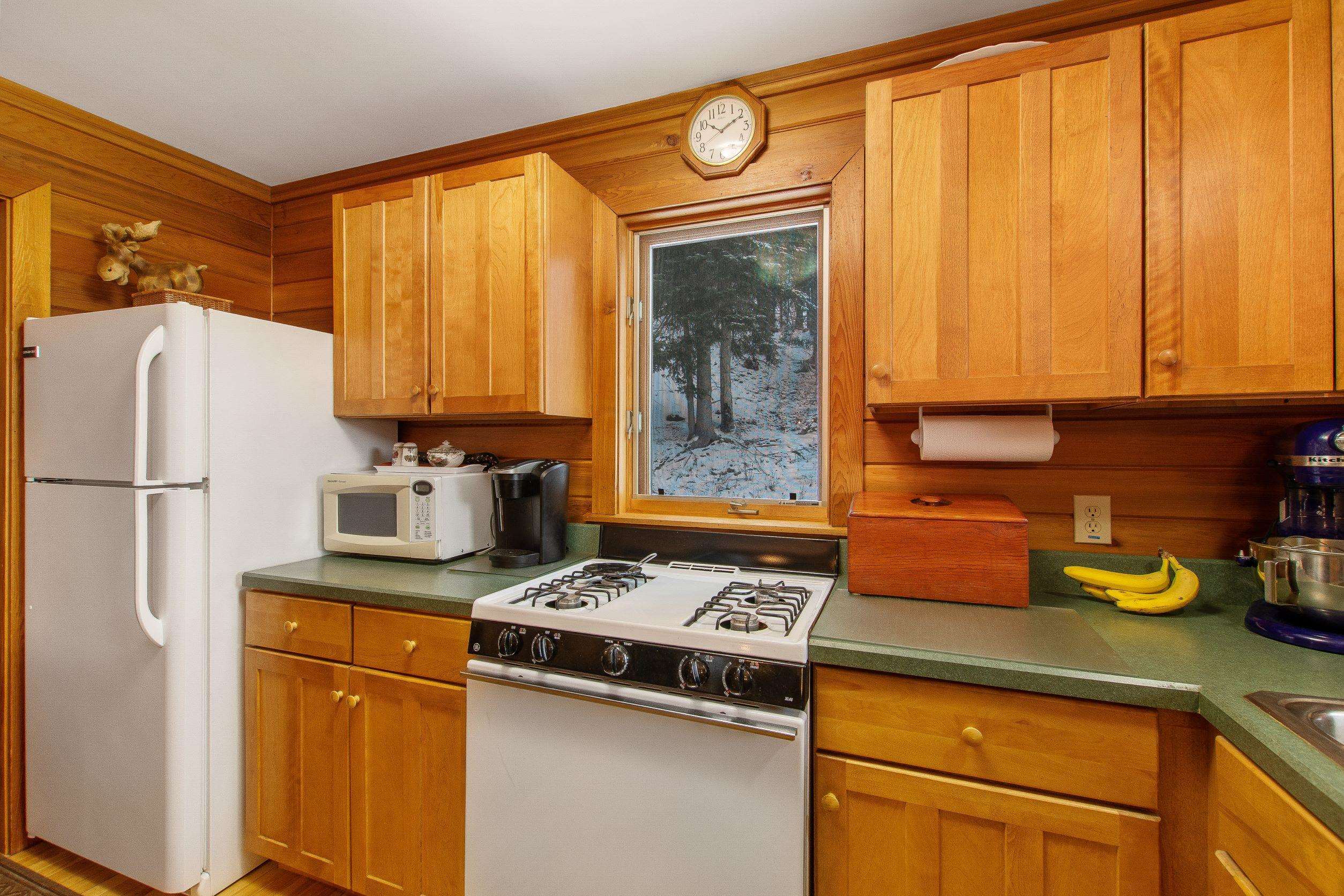 659 Mill Brook Road Bloomfield, VT 05905 - Photo 6 of 40