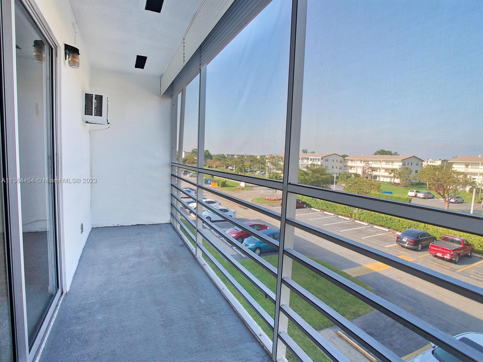 247 Preston F, Unit F Boca Raton, FL 33434 - Photo 13 of 15 Gallery Image 13