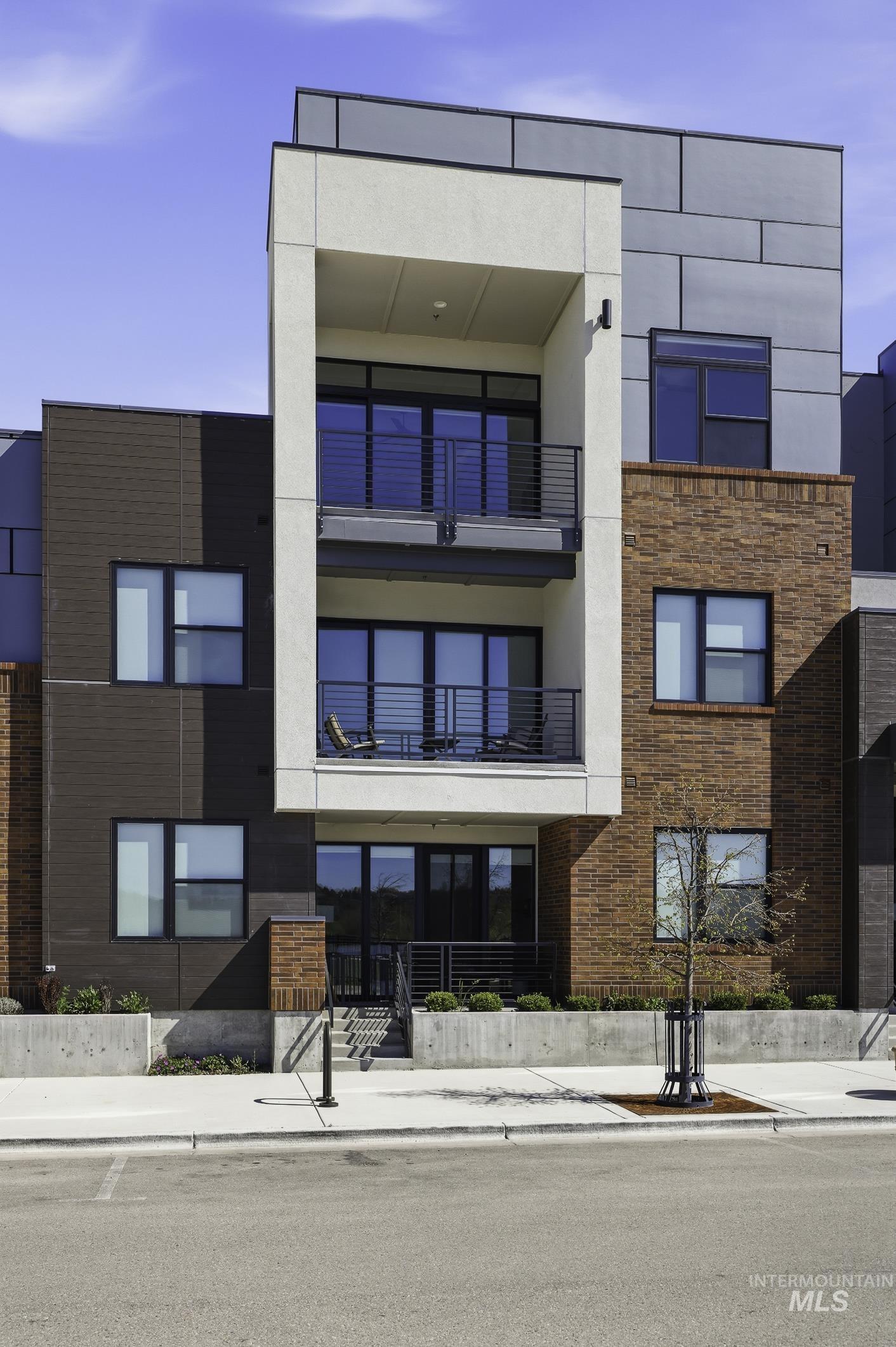 4250 East Haystack Street, Unit 308 Boise, ID 83716 - Photo 2 of 27 View of property