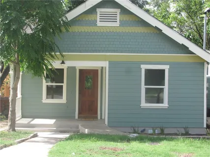 $3,450 | 2209 East 18th Street, Unit A, Austin, TX 78702