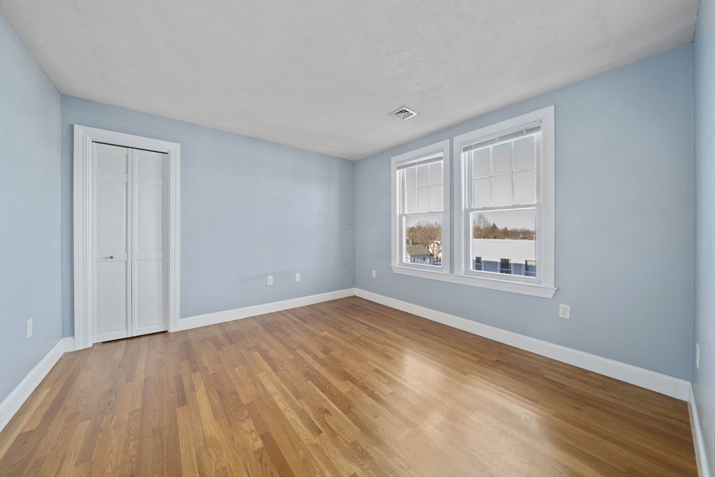 4-6 Sunnyside Street Boston, MA 02136 - Photo 11 of 29