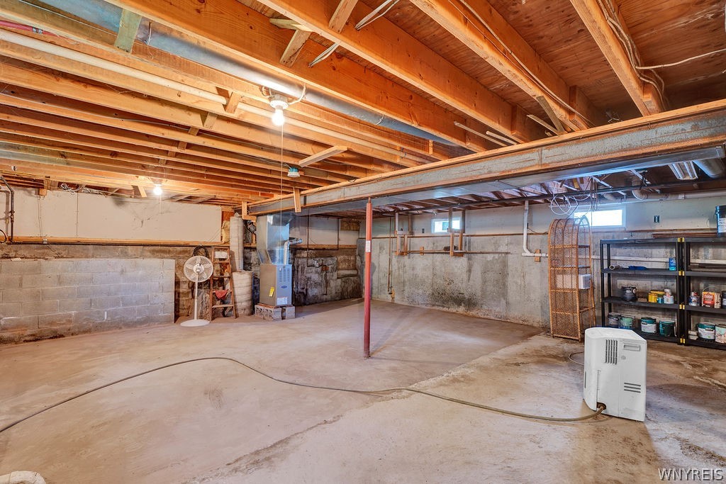 4015 Mapleton Road Wheatfield, NY 14120 - Photo 20 of 49 Basement