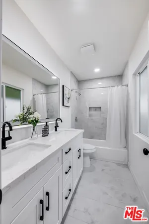 $1,595,000 | 1207 West Orange Grove Avenue, Burbank, CA 91506