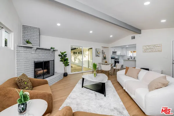 $1,595,000 | 1207 West Orange Grove Avenue, Burbank, CA 91506