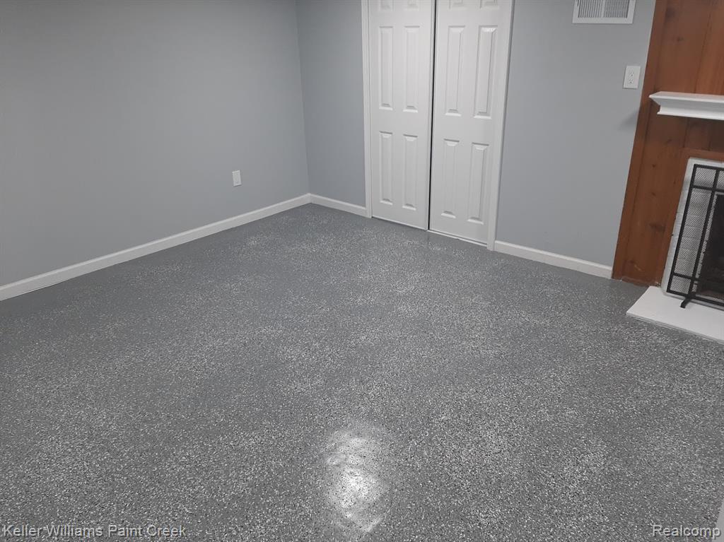 270 Chippewa Road Pontiac, MI 48341 - Photo 31 of 40