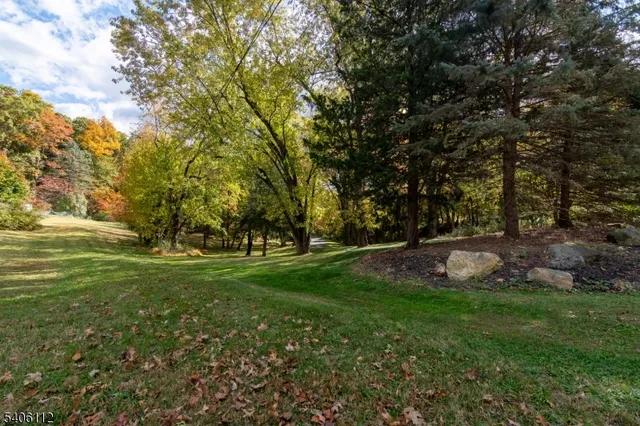 $750,000 | 9 Wayside Lane, Lebanon, NJ 08833