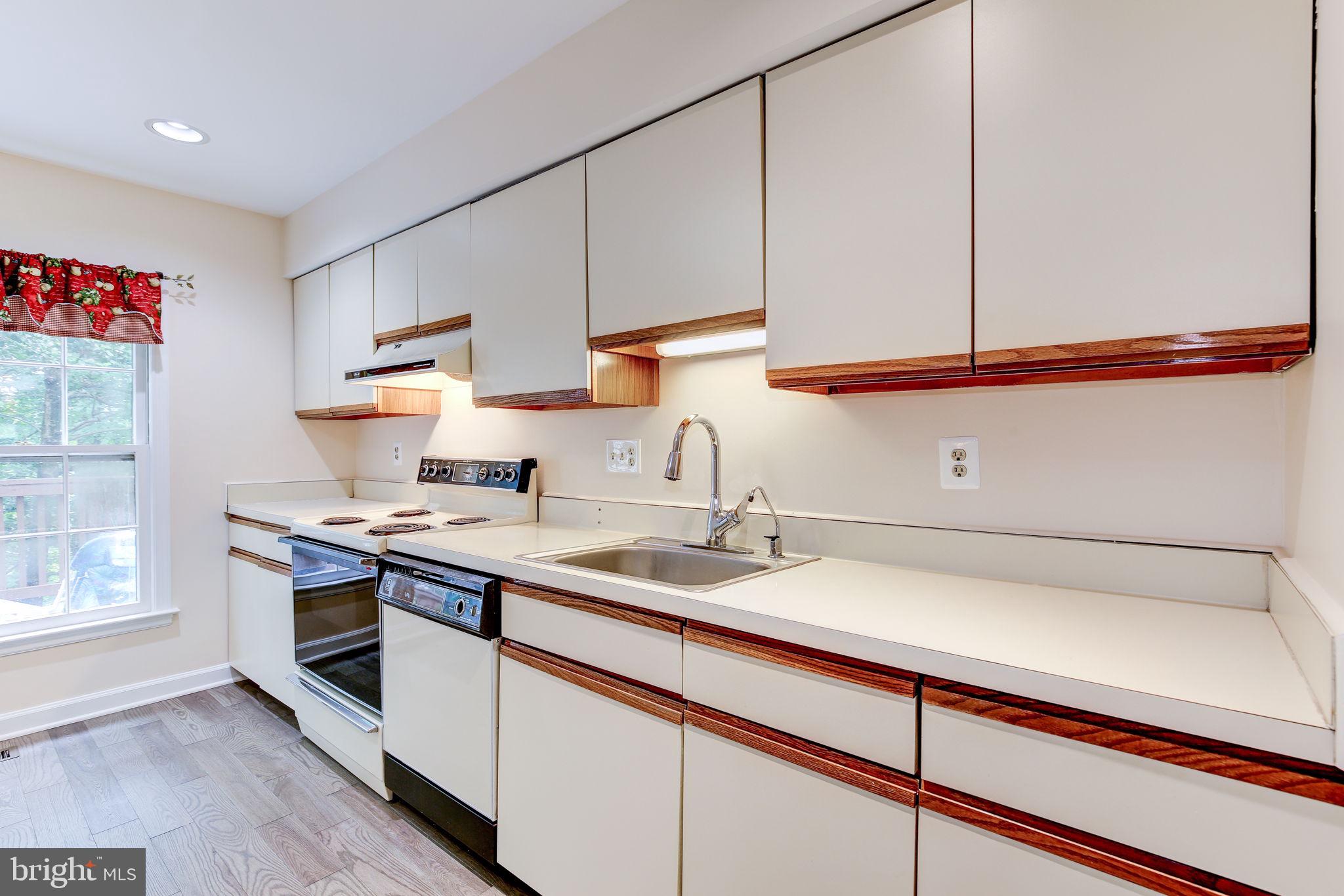 14523 Cambridge Circle Laurel, MD 20707 - Photo 17 of 39