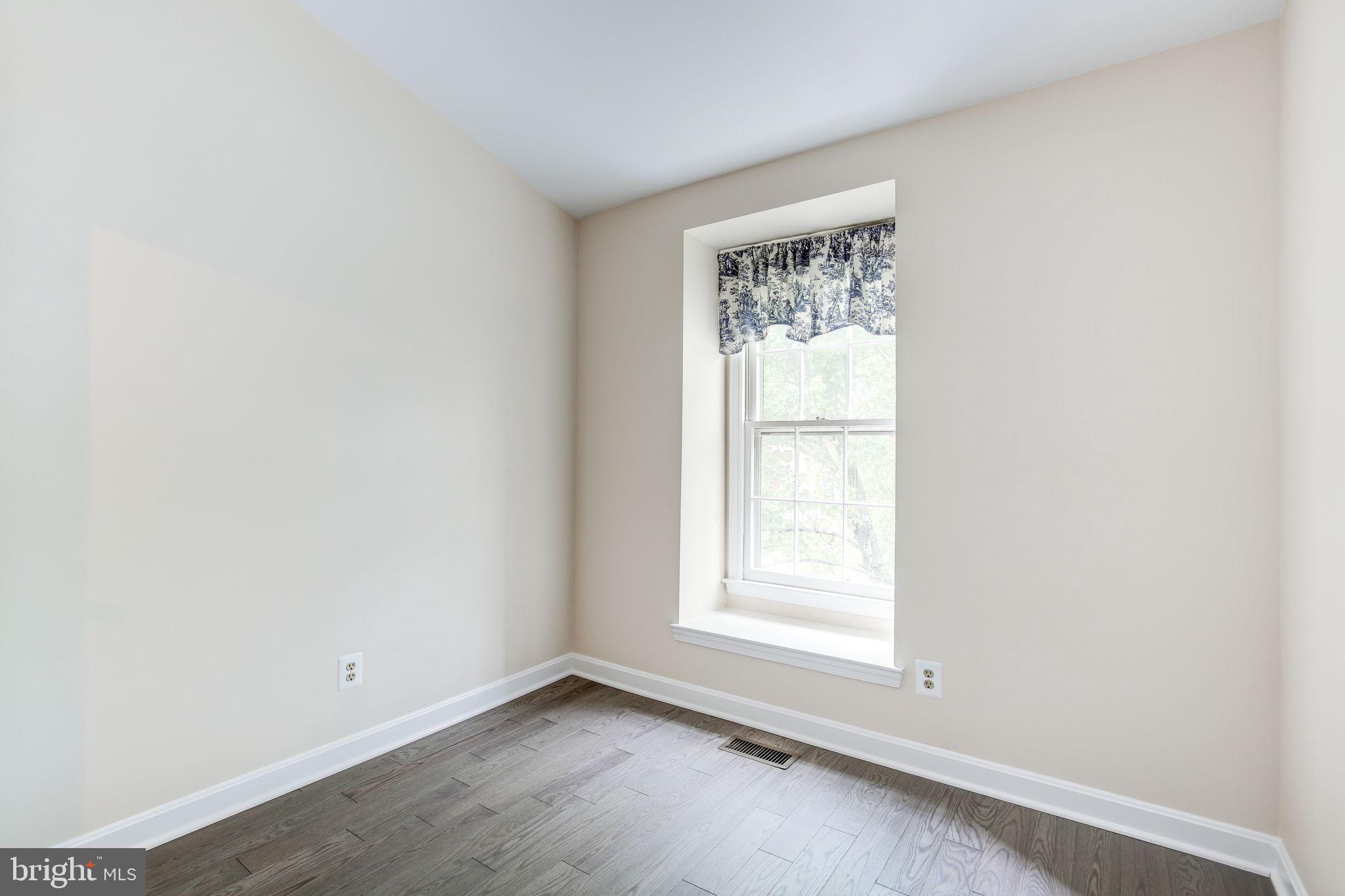 14523 Cambridge Circle Laurel, MD 20707 - Photo 25 of 39