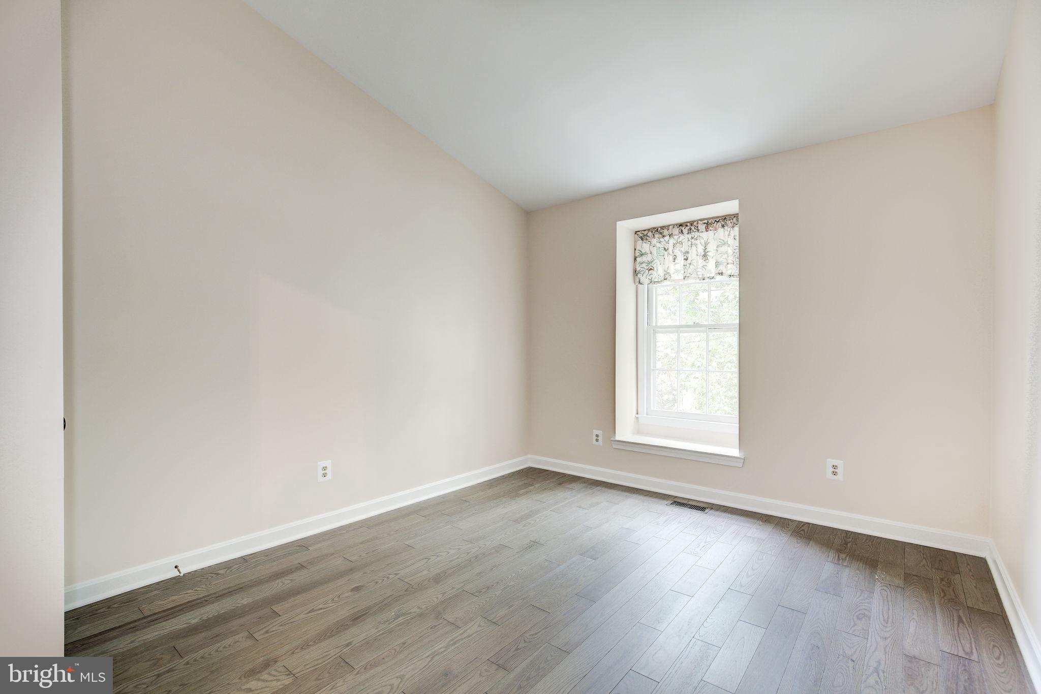 14523 Cambridge Circle Laurel, MD 20707 - Photo 27 of 39