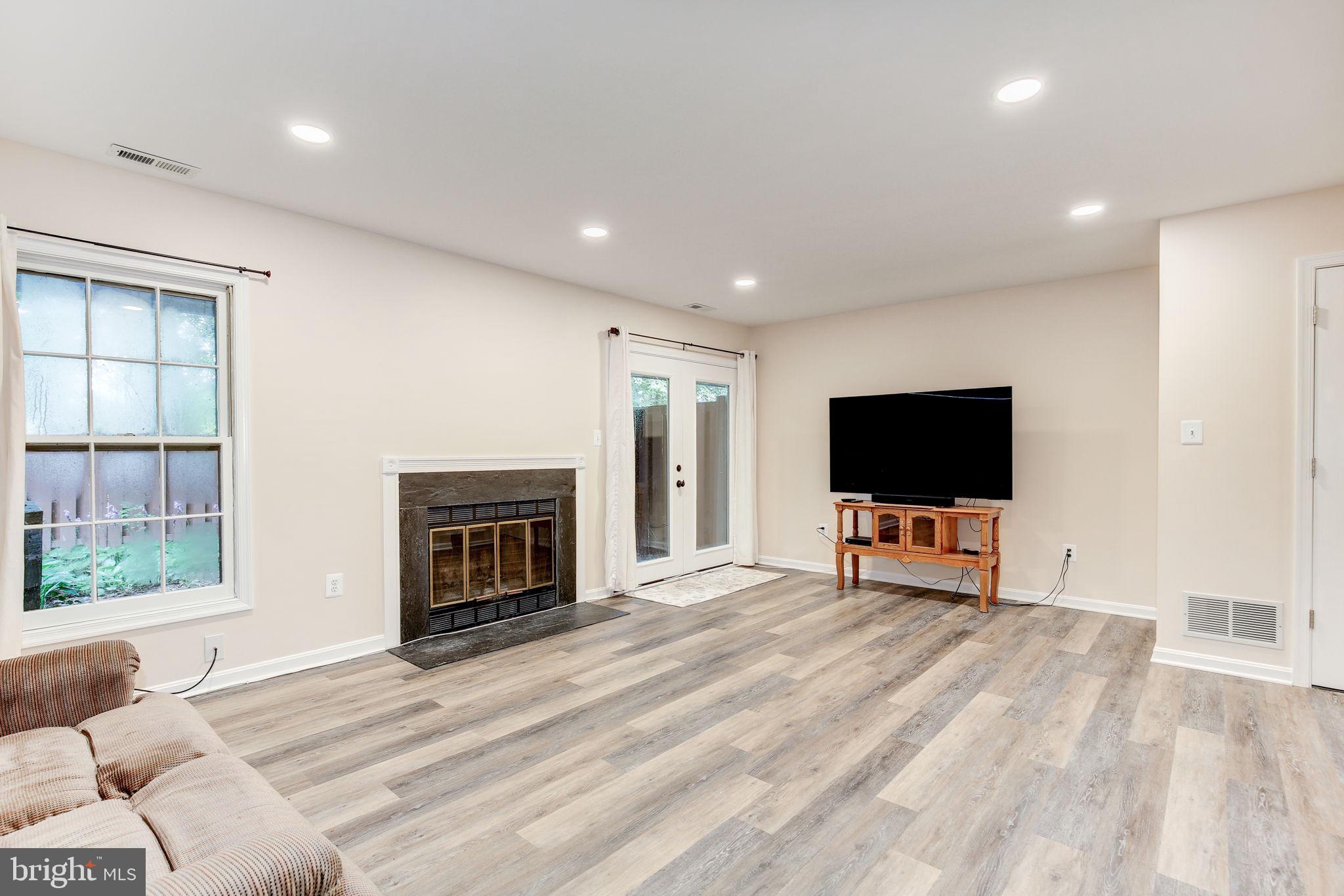 14523 Cambridge Circle Laurel, MD 20707 - Photo 33 of 39