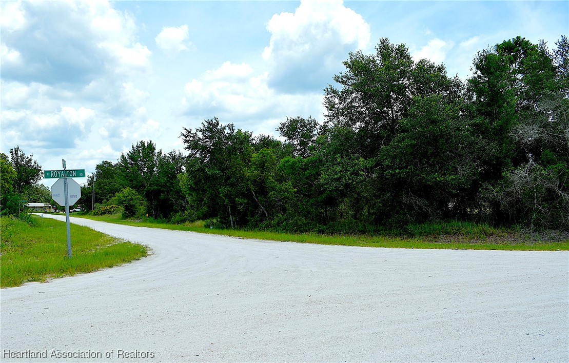 212 North Madera Road Avon Park, FL 33825 - Photo 3 of 4 Gallery Image 3