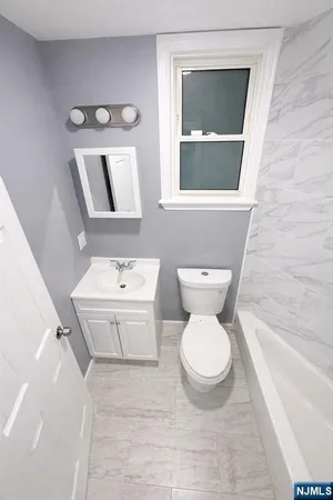 $2,990 | 413 South 16th Street, Unit 1, Newark, NJ 07103