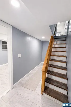 $2,990 | 413 South 16th Street, Unit 1, Newark, NJ 07103