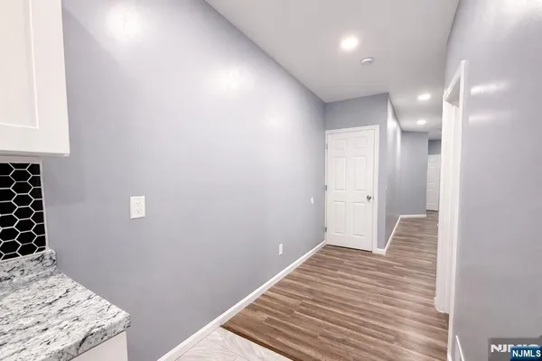 $2,990 | 413 South 16th Street, Unit 1, Newark, NJ 07103