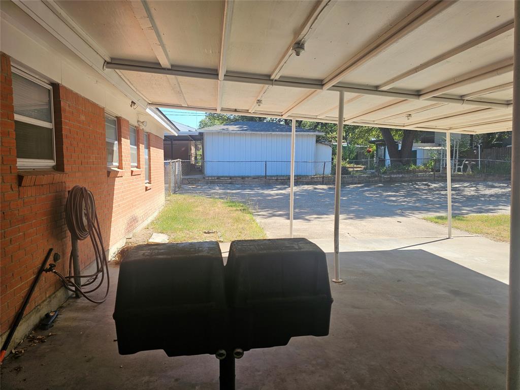 604 East 4th Street Weatherford, TX 76086 - Photo 18 of 20 a view of a swimming pool with a patio