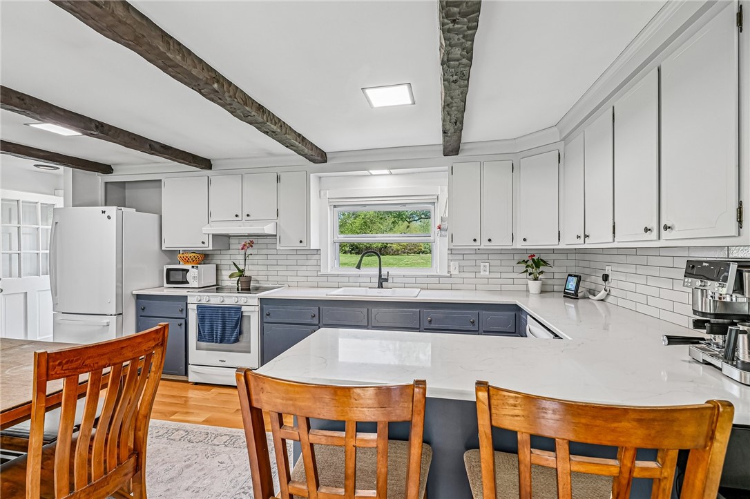 40 Sylvia Road Tiverton, RI 02878 - Photo 13 of 50