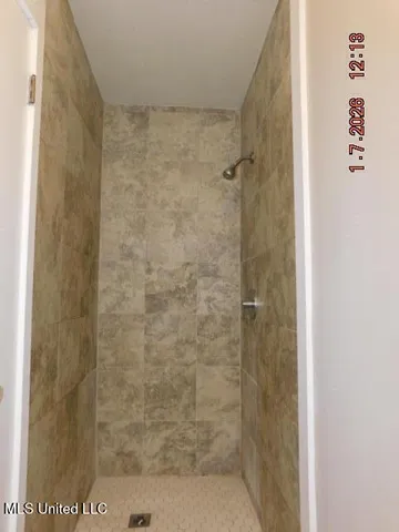 $1,900 | 8278 Lakeshore Drive West, Southaven, MS 38671