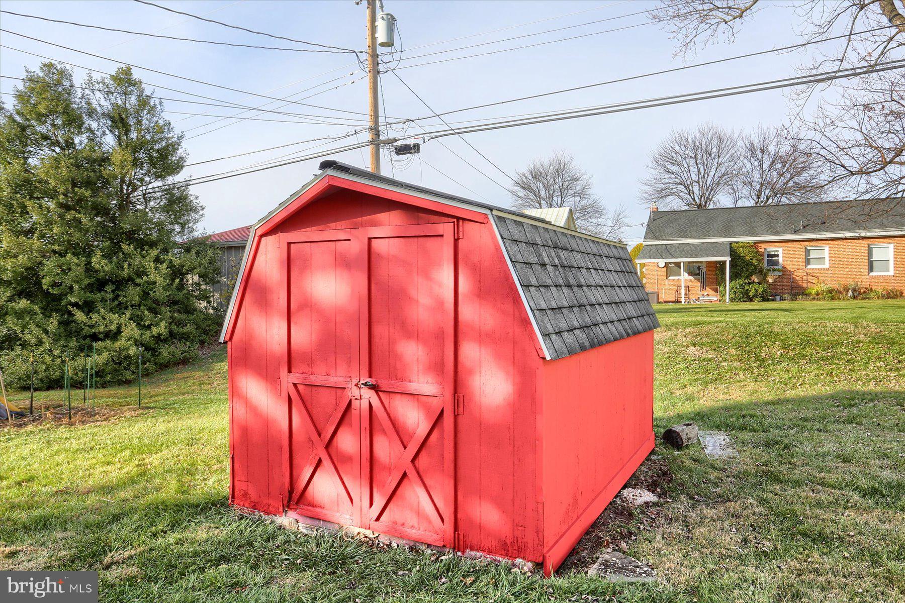 3240 Cloverfield Road Harrisburg, PA 17109 - Photo 28 of 28 a front view of a house with backyard