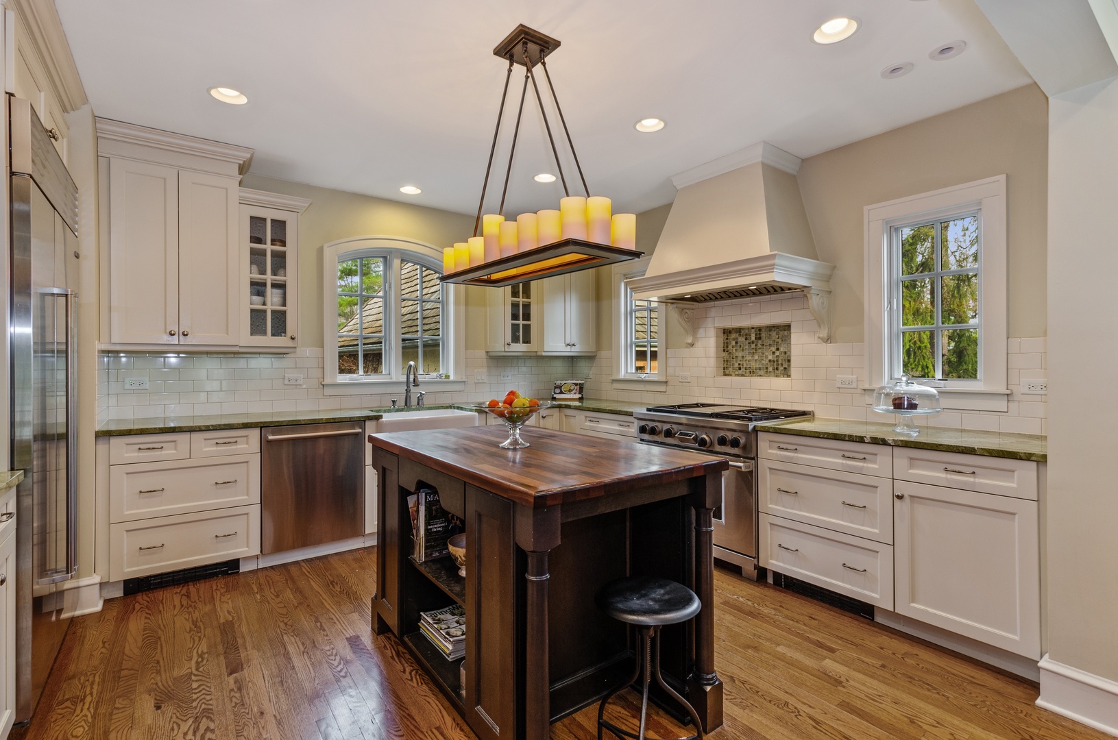 1360 Ridge Road Highland Park, IL 60035 - Photo 15 of 34