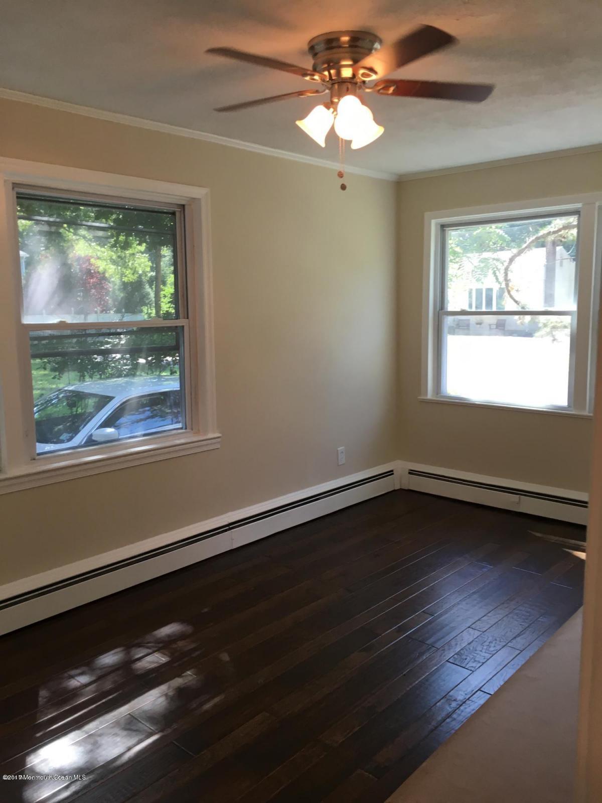 12 Lepky Avenue Cream Ridge, NJ 08514 - Photo 5 of 13 image