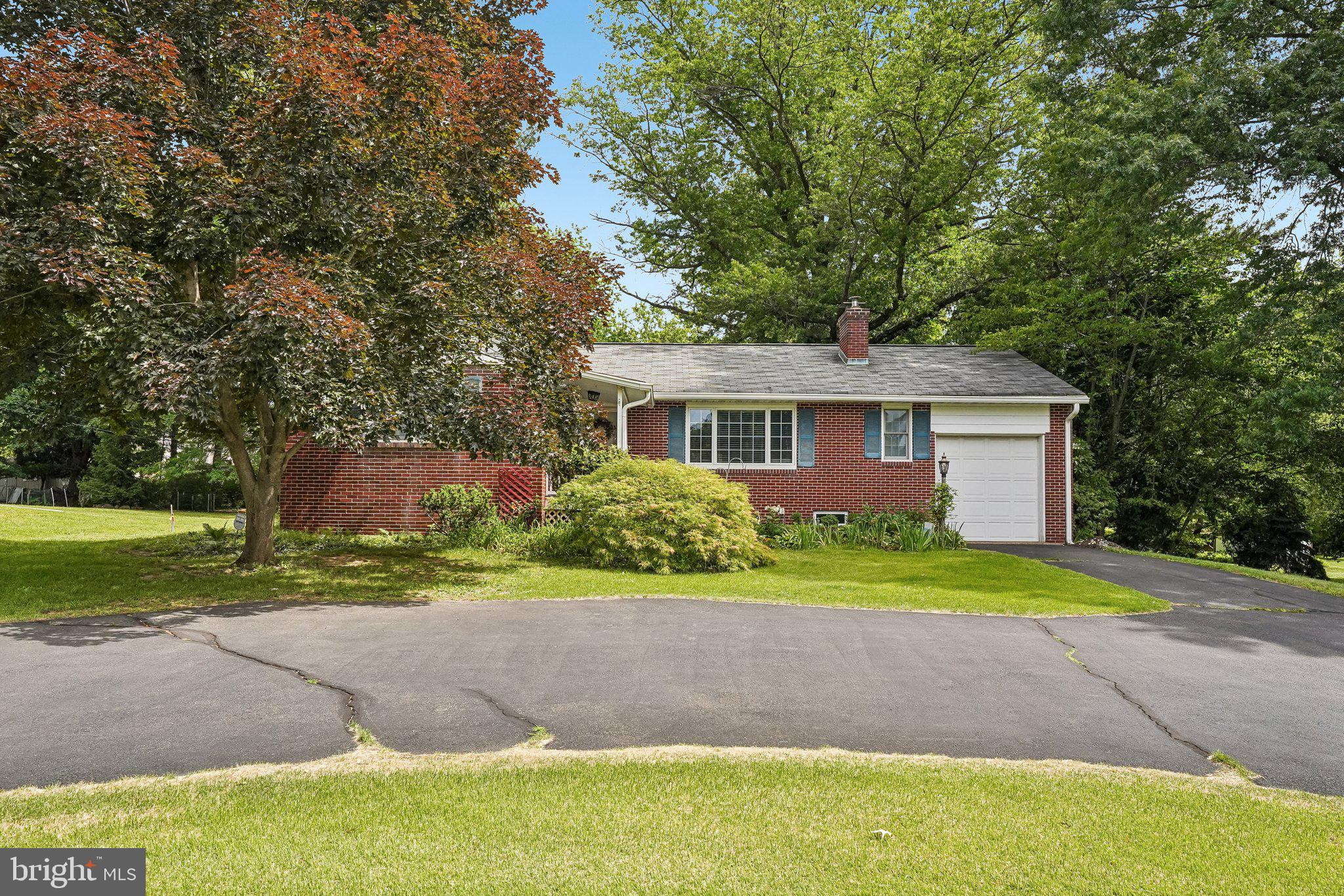 1113 Vilsmeier Road Lansdale, PA 19446 - Photo 2 of 30 Gallery Image 2