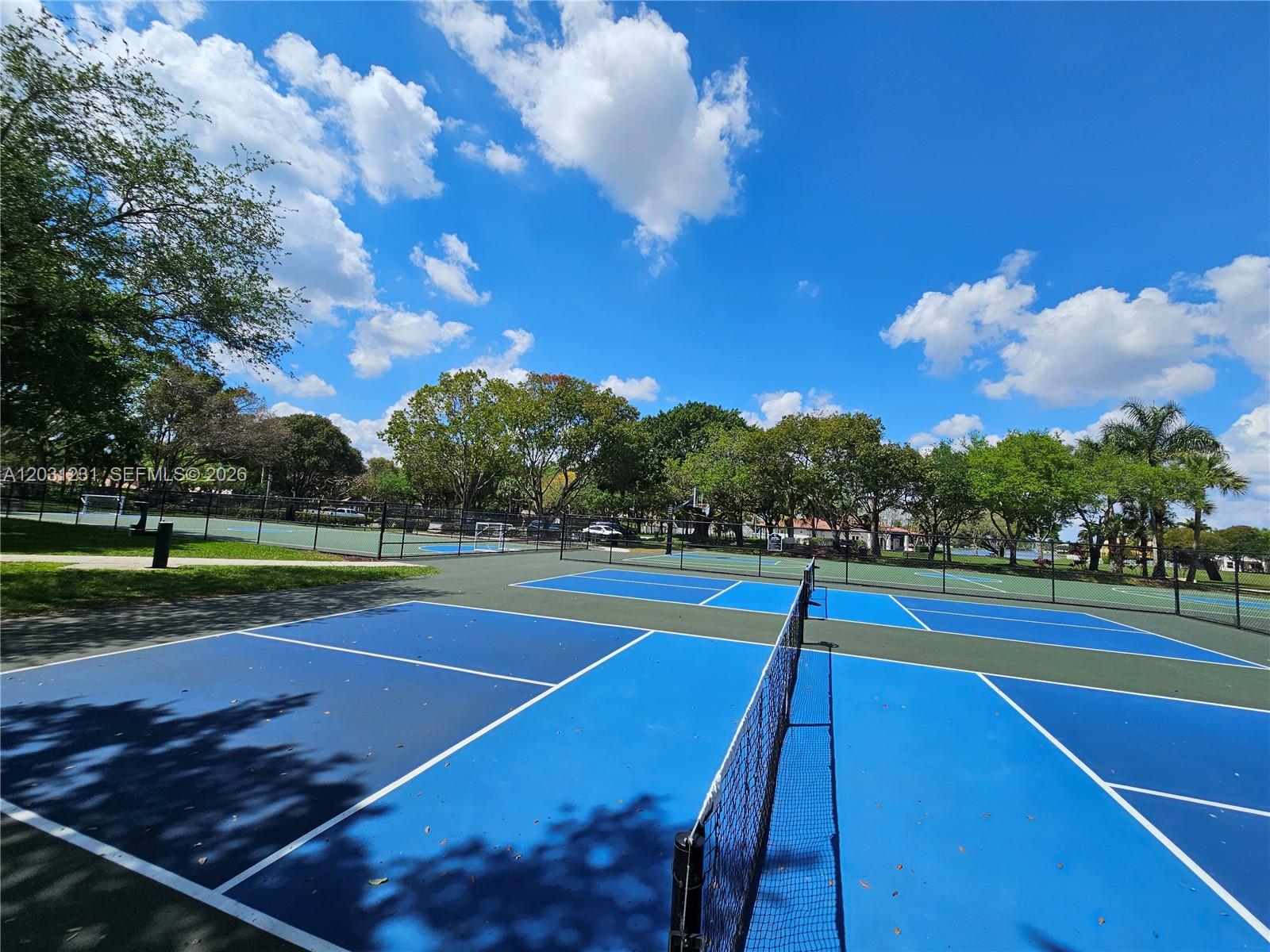 4232 Mahogany Ridge Drive Weston, FL 33331 - Photo 44 of 51 Pickleball courts