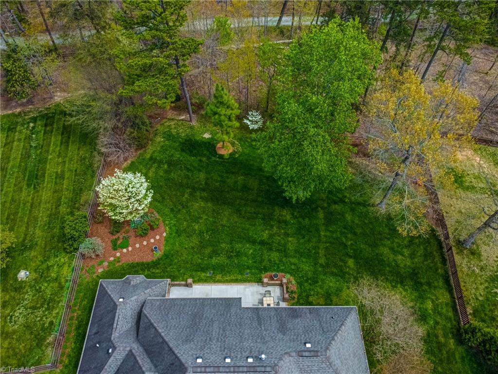 6108 Chalet Drive Oak Ridge, NC 27310 - Photo 10 of 35 Gallery Image 10