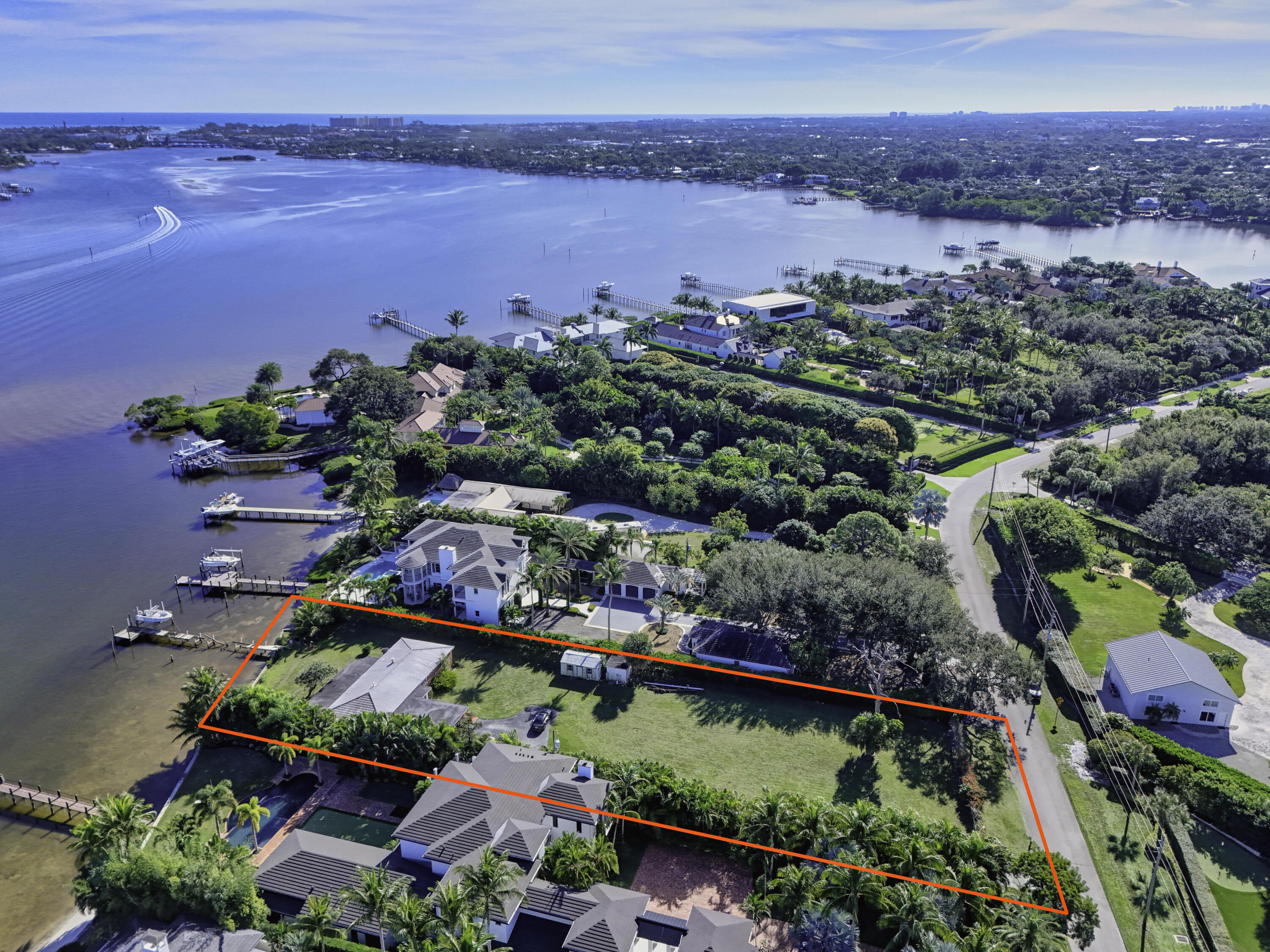 5297 Pennock Point Road Jupiter, FL 33458 - Photo 19 of 26 DJI_20251212104756_0062_D-2