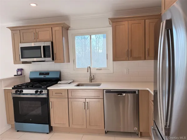 $3,700 | 4 Walnut Street, Unit A11, Rye, NY 10580