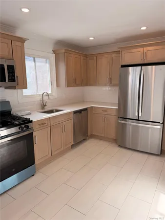 $3,700 | 4 Walnut Street, Unit A11, Rye, NY 10580