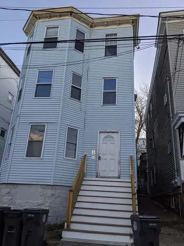 $2,400 | 107 Library Street, Unit 1, Chelsea, MA 02150