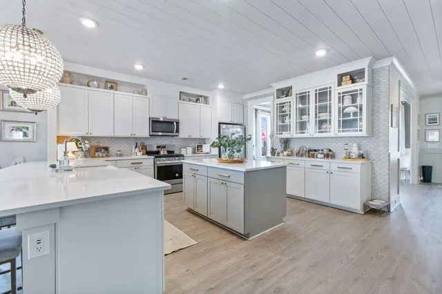 $749,900 | 197 Winding Branch Drive, Summerville, SC 29486