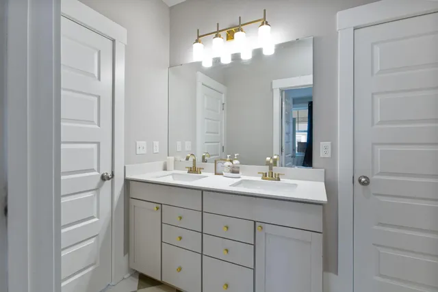 $749,900 | 197 Winding Branch Drive, Summerville, SC 29486