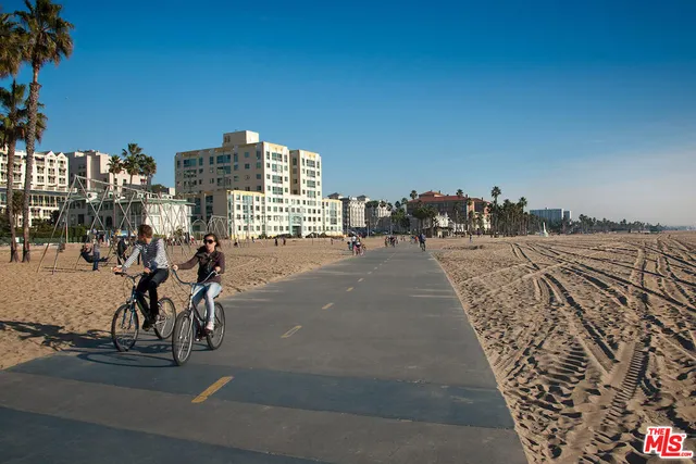 $1,995,000 | 201 Ocean Avenue, Unit 906P, Santa Monica, CA 90402