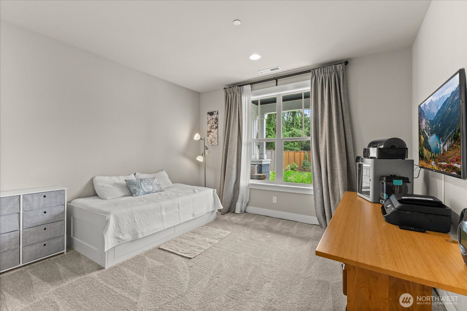 8815 Northeast 204th Street Bothell, WA 98011 - Photo 25 of 39