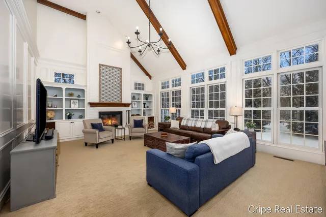 $1,525,000 | 1620 Foot Hills Trail Northeast, Ada, MI 49301