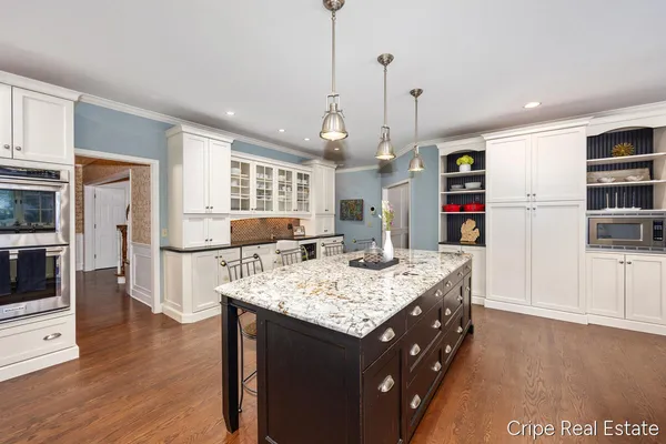 $1,490,000 | 1620 Foot Hills Trail Northeast, Ada, MI 49301